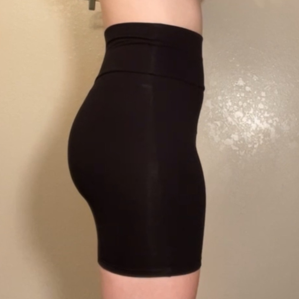 Charlotte Russe black cotton pencil skirt